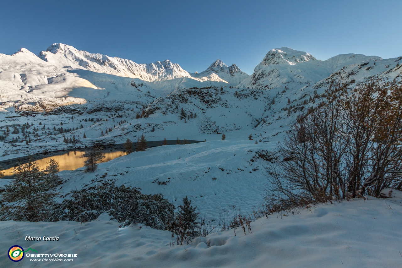 La prima neve autunnale al Calvi-29.JPG